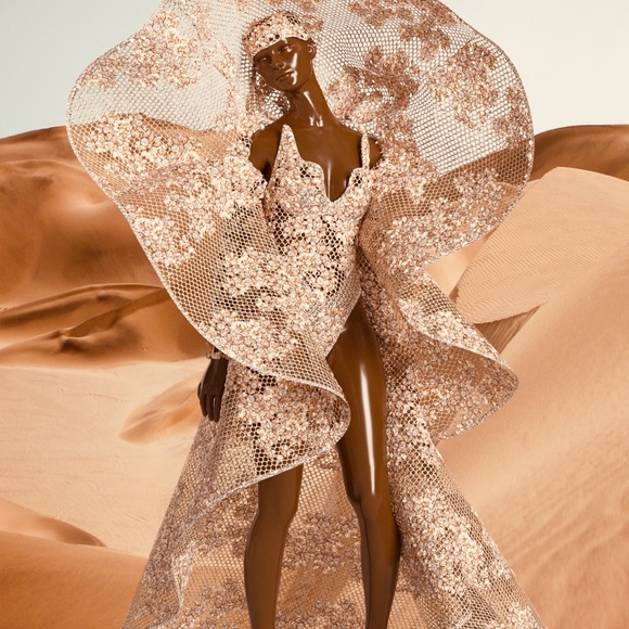 Shop 🇺🇸 made and designed dresses and apparel! - Picture 3 of 13